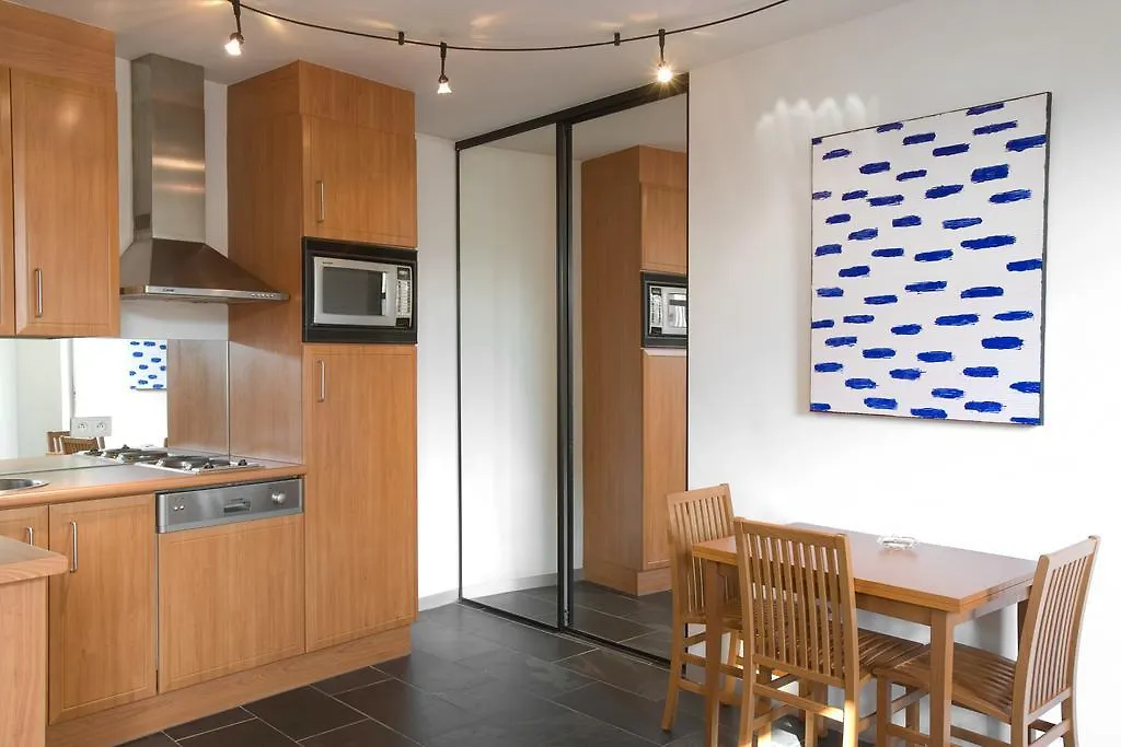Azimut Flathotel Aparthotel Брюссель