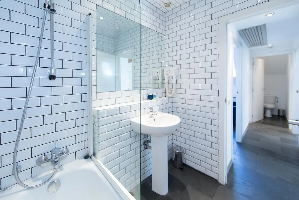 Azimut Flathotel Aparthotel Брюссель
