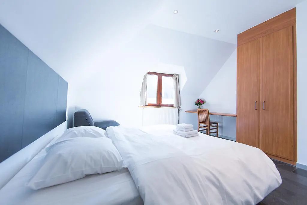 Azimut Flathotel Aparthotel Брюссель