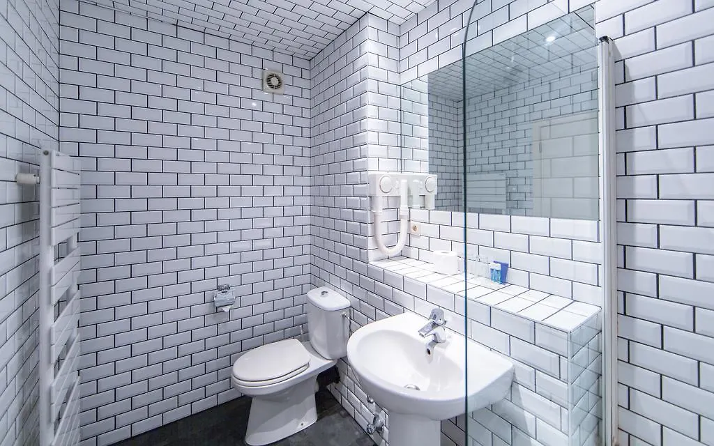 Azimut Flathotel Aparthotel Брюссель