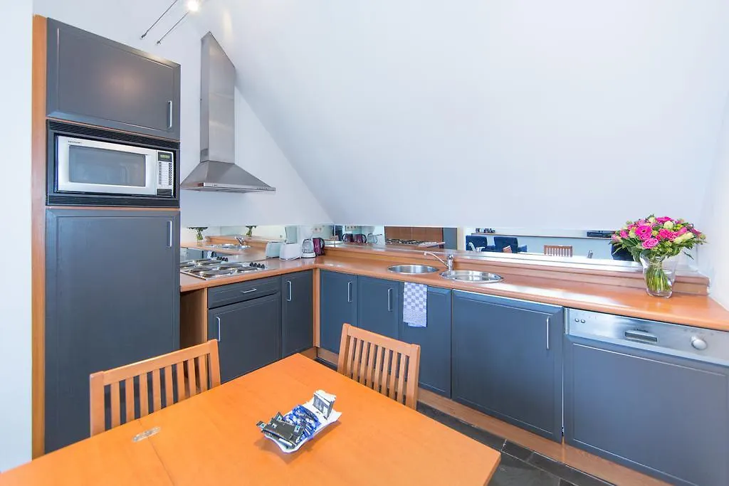 Azimut Flathotel Aparthotel Брюссель